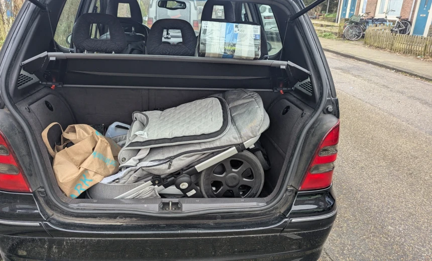 Mercedes-Benz A 160 2002 Gasoline Manual Image 1