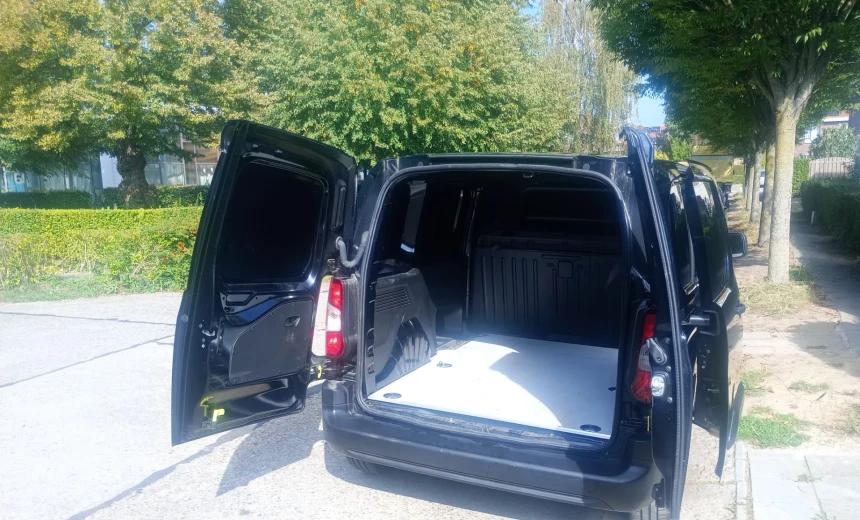 Citroen Berlingo 2021 Gasoline Automatic Image 3