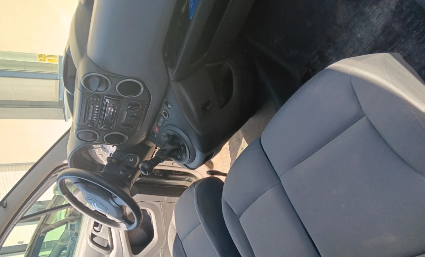 Citroen Berlingo 2016 Gasoline Manual Image 0