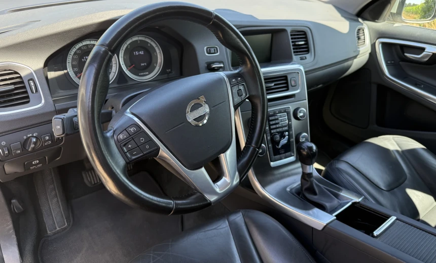 Volvo V60 2012 Diesel Manual Image 6