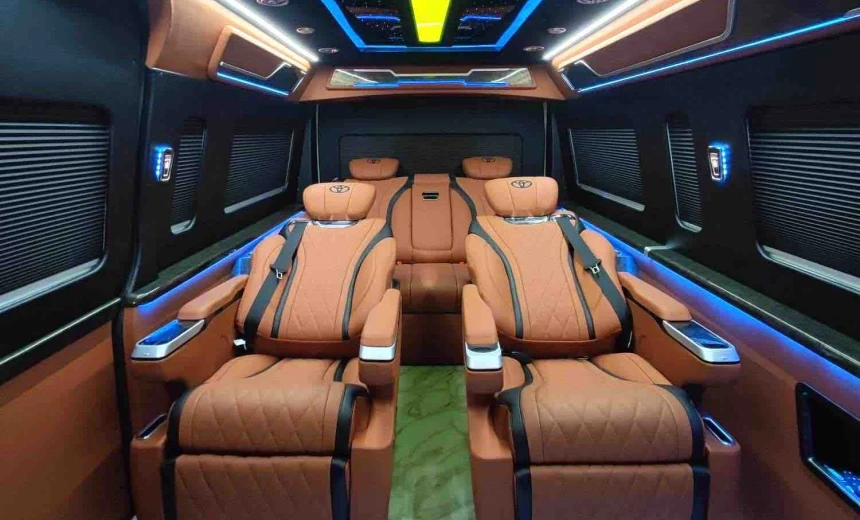 Toyota Hiace 2022 Gasoline Automatic Image 5