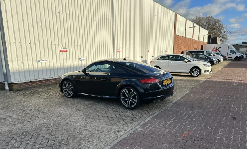 Audi TT 2017 Gasoline Automatic Image 3