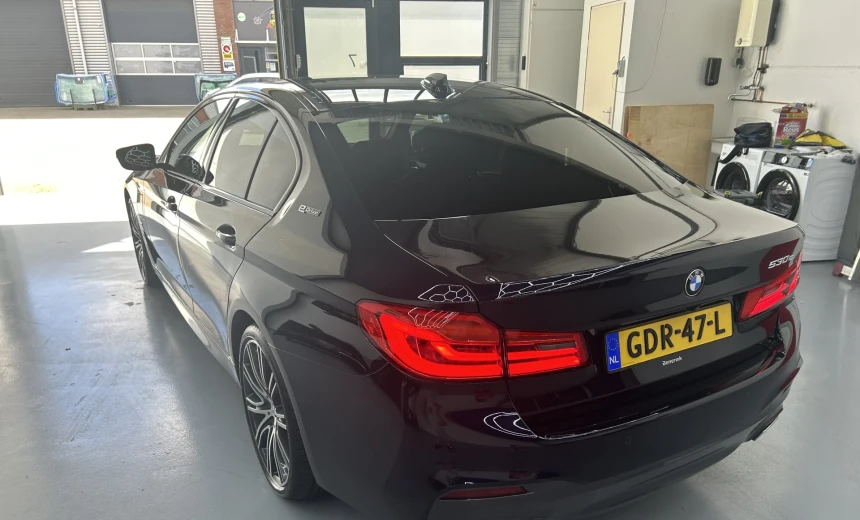 BMW 530 2018 Hybrid Electric/Gasoline Automatic Image 5