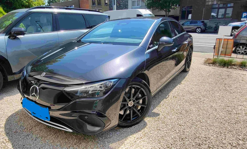 Mercedes-Benz EQE 300 2023 Electric Automatic Image 7