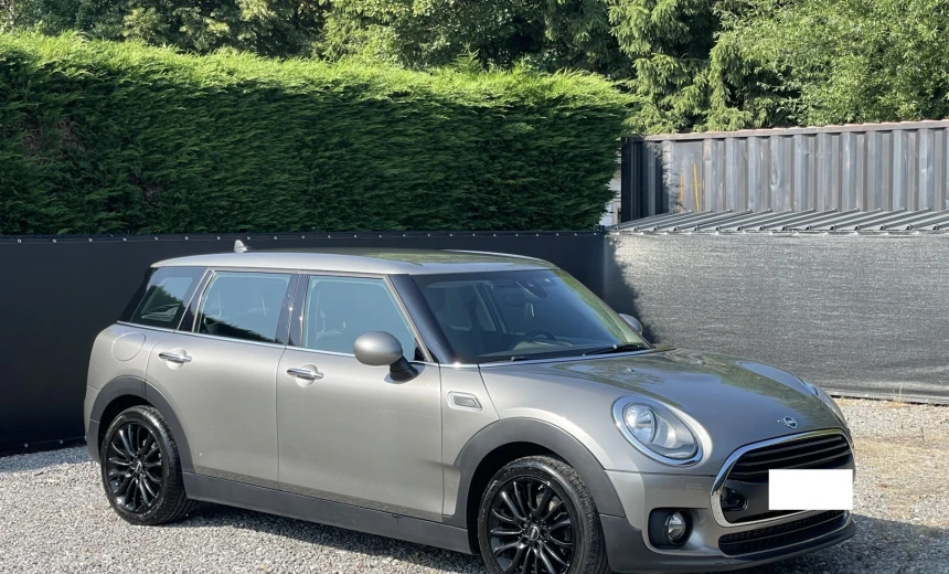 MINI One Clubman 2018 Gasoline Automatic Image 2