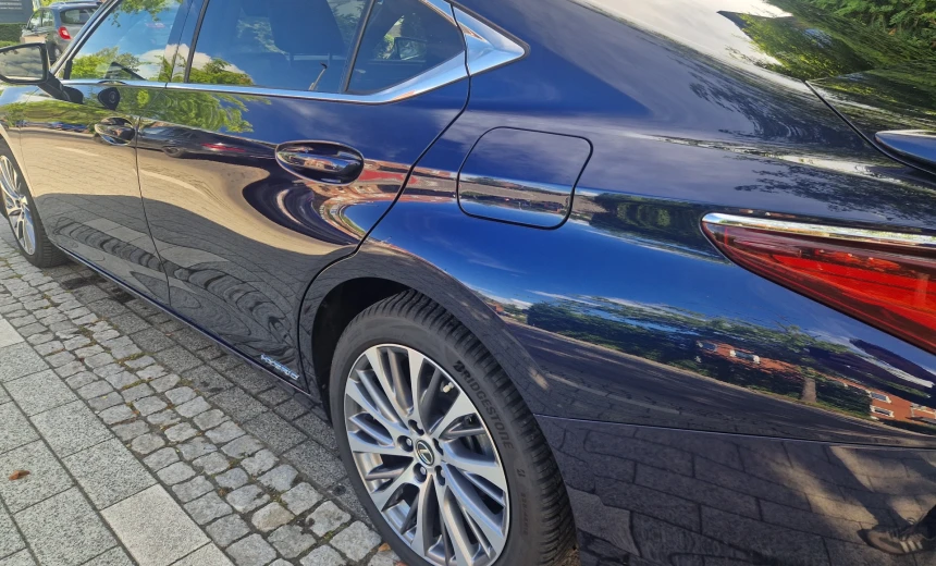 Lexus ES 300 2021 Hybrid Electric/Gasoline Automatic Image 1
