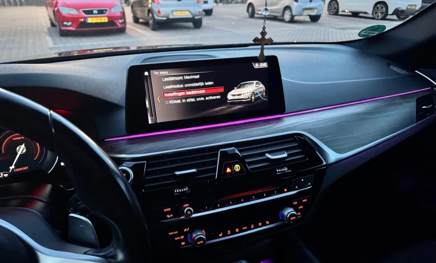 BMW 530 2018 Hybrid Electric/Gasoline Automatic Image 0