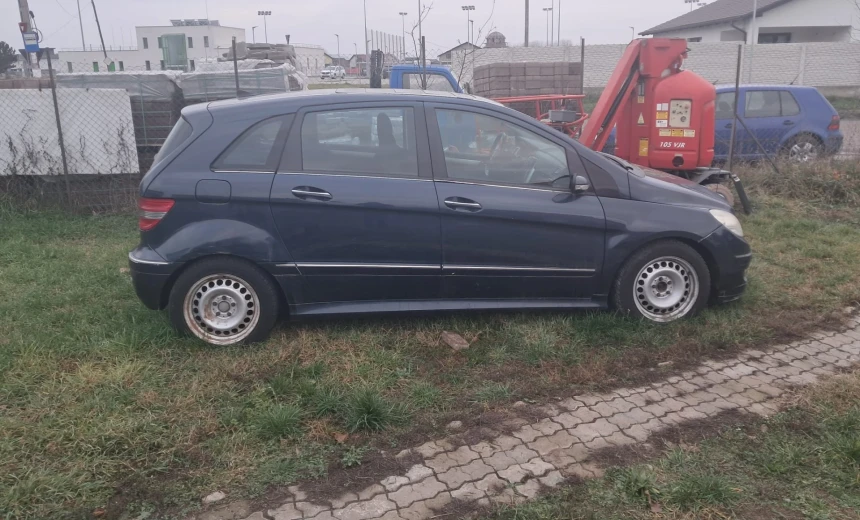 Mercedes-Benz B 200 2006 Diesel Automatic Image 1