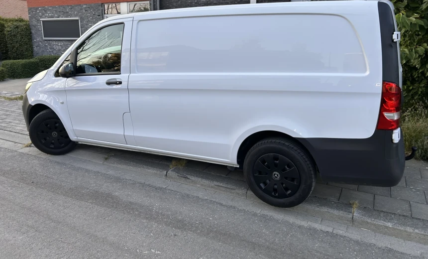 Mercedes-Benz Vito 2022 Diesel Automatic Image 16