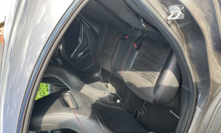 Mercedes-Benz CLA 180 2017 Diesel Automatic Image 12
