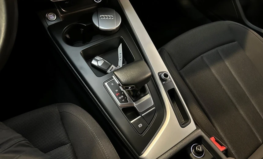 Audi A4 2020 CNG Automatic Image 3