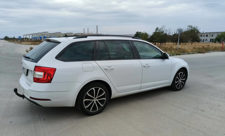 Skoda Octavia 2019 Diesel Automatic Image 3