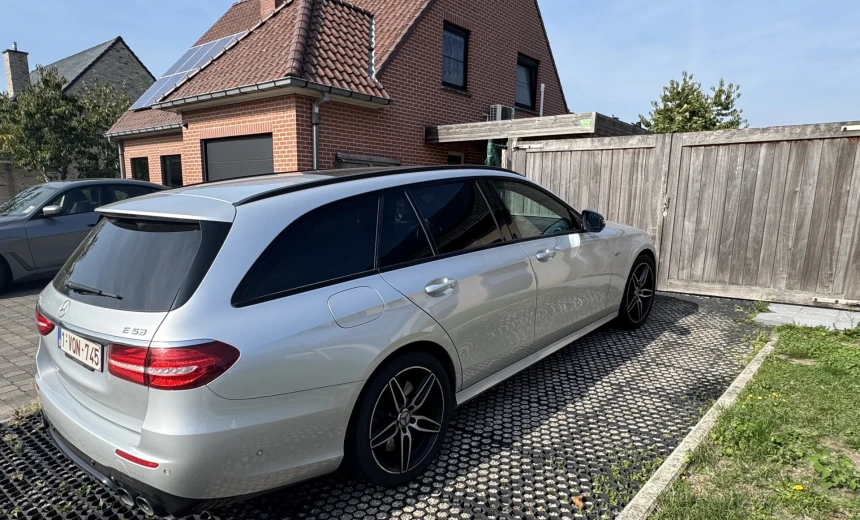 Mercedes-Benz E 55 AMG 2018 Hybrid Electric/Gasoline Automatic Image 1