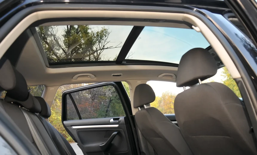 Volkswagen Golf 2011 Diesel Manual Image 1