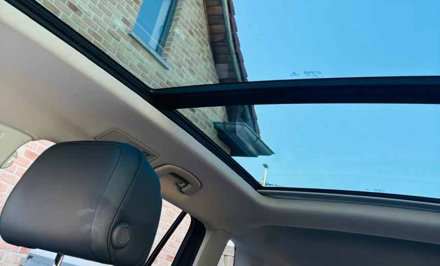 Volkswagen Tiguan Allspace 2020 Gasoline Automatic Image 2