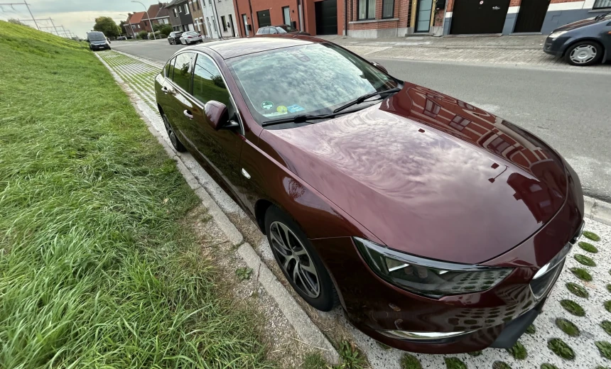 Opel Insignia 2019 Diesel Manual Image 8