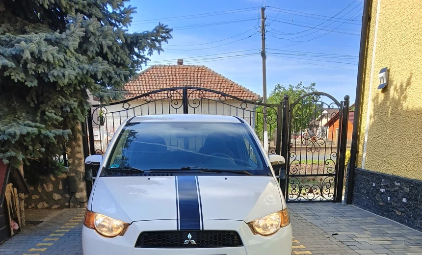 Mitsubishi Colt 2012 Gasoline Manual Image 0