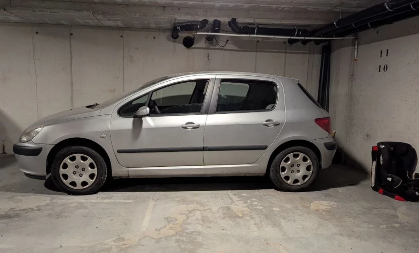 Peugeot 307 2002 Gasoline Manual Image 6