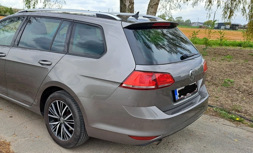 Volkswagen Golf Variant 2017 Gasoline Manual Image 2