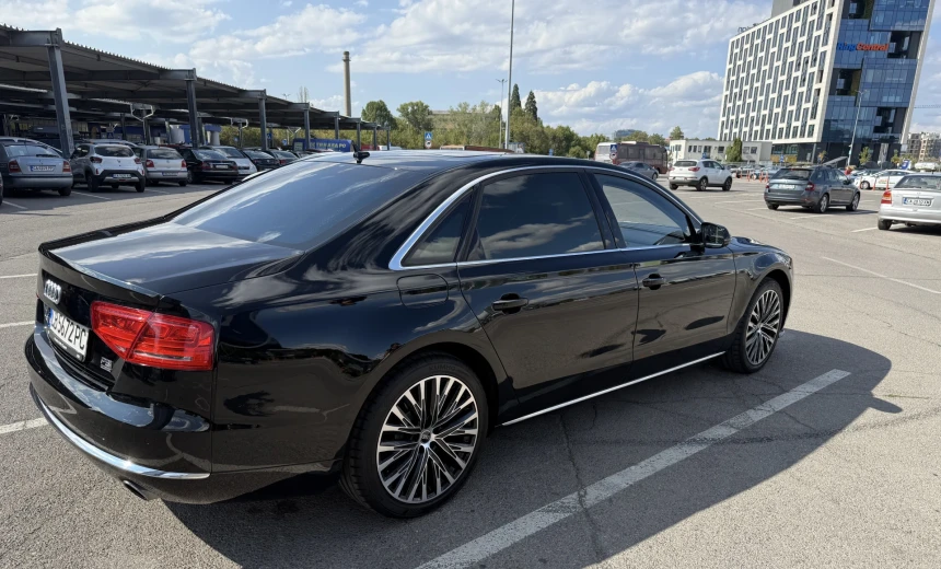 Audi A8 2011 Gasoline Automatic Image 3