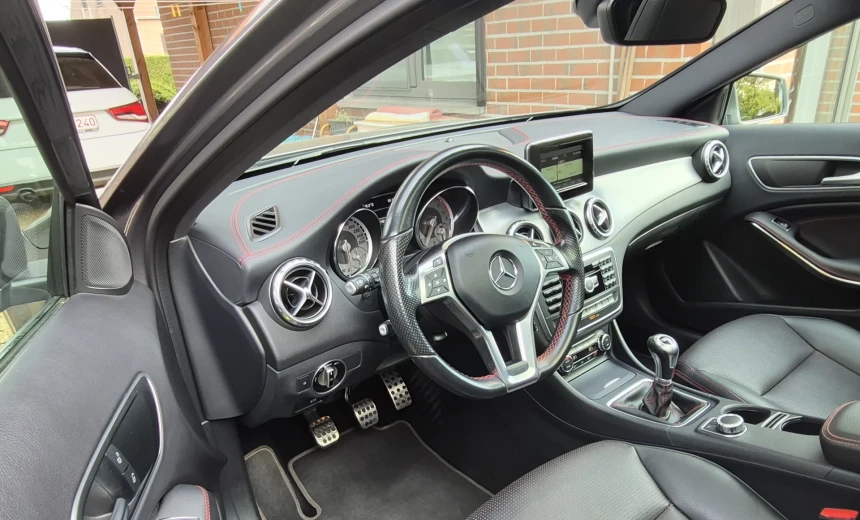 Mercedes-Benz GLA 200 2015 Diesel Manual Image 5