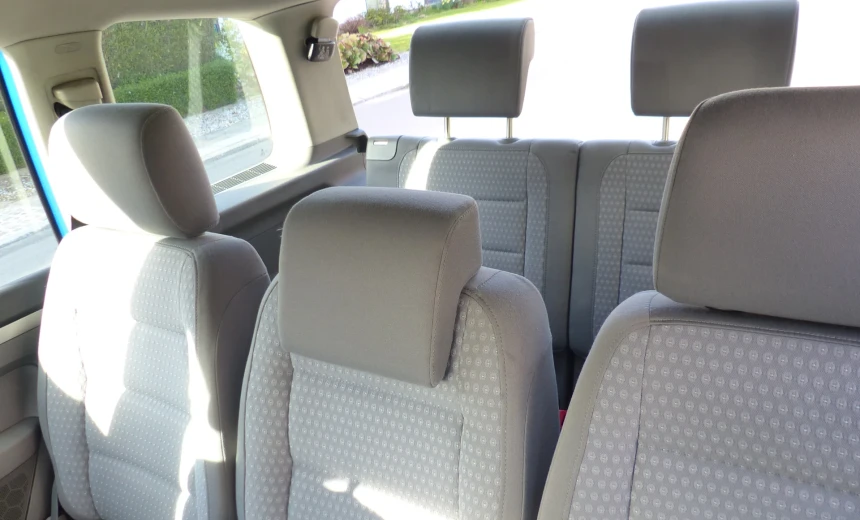 Volkswagen Touran 2004 Diesel Manual Image 8