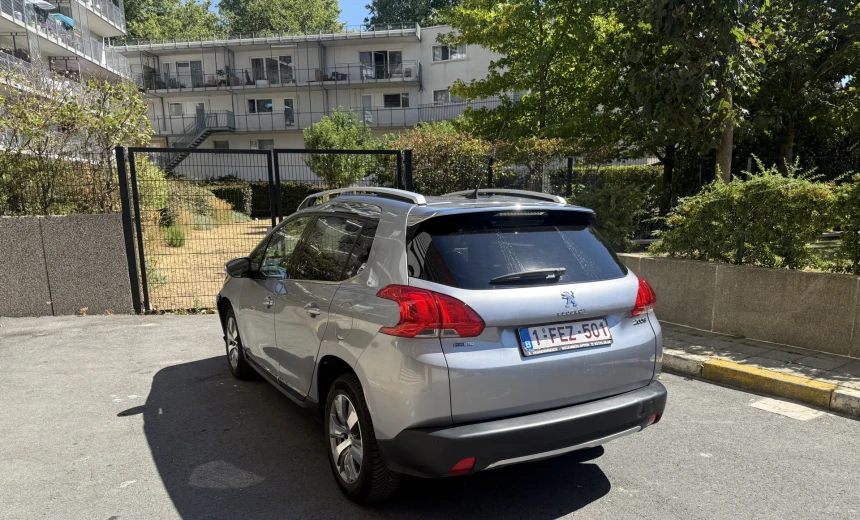Peugeot 2008 2016 Gasoline Automatic Image 3
