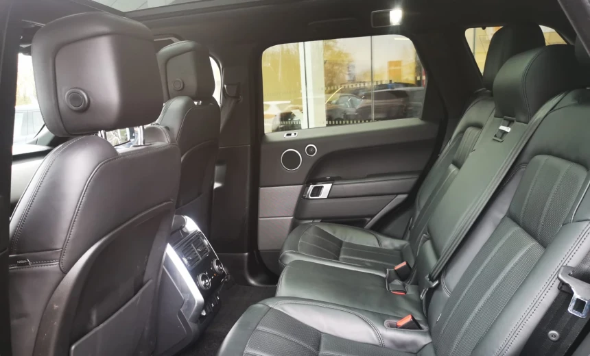 Land Rover Range Rover Sport 2021 Hybrid Electric/Diesel Automatic Image 8