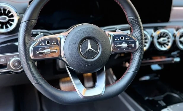 Mercedes-Benz CLA 180 2019 Gasoline Automatic Image 4