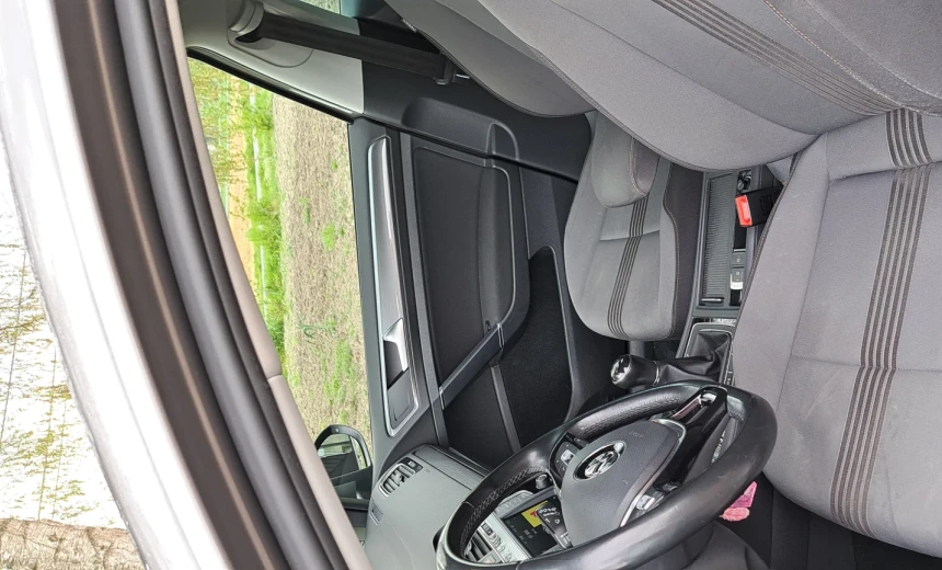 Volkswagen Golf Variant 2017 Gasoline Manual Image 8