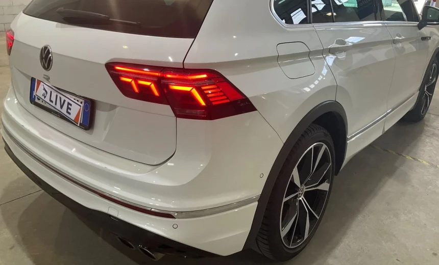 Volkswagen Tiguan 2022 Gasoline Automatic Image 3