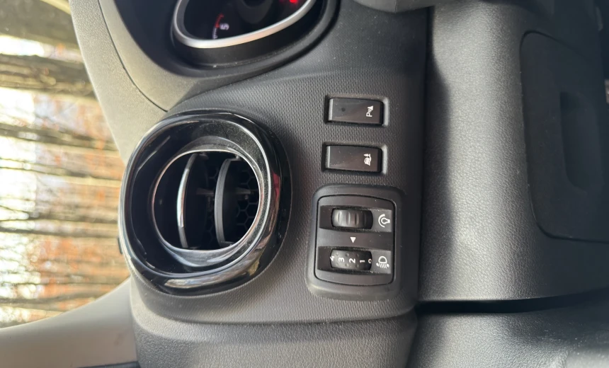 Opel Vivaro 2016 Diesel Manual Image 7