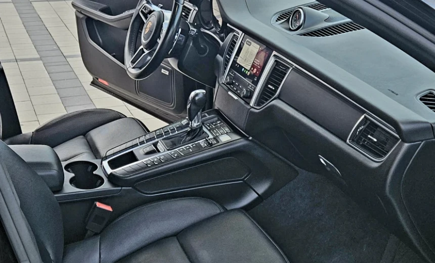 Porsche Macan 2018 Gasoline Automatic Image 8