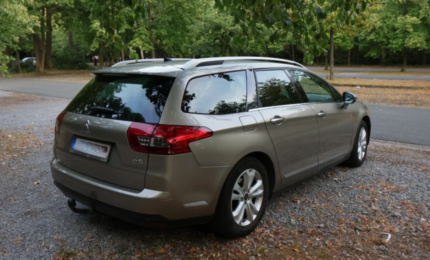 Citroen C5 2012 Diesel Manual Image 2