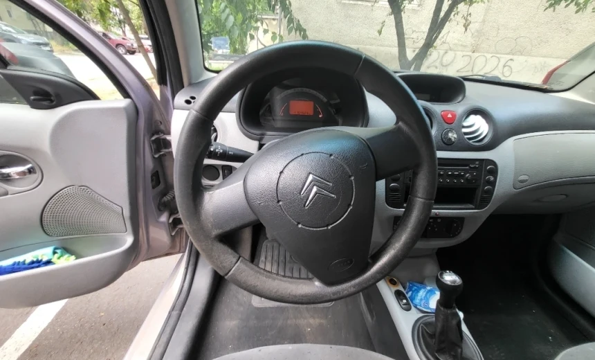 Citroen C3 2004 Diesel Manual Image 2