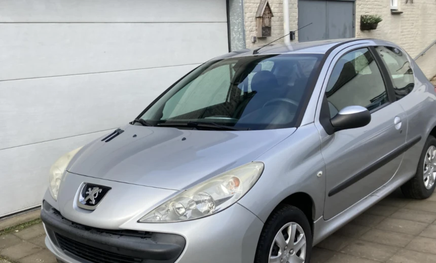 Peugeot 206 2011 Gasoline Manual Image 0