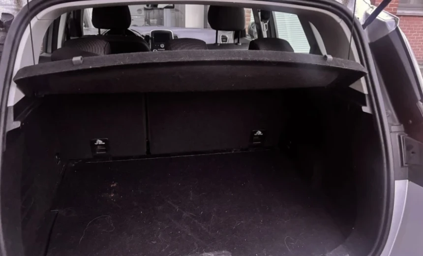 Renault Scenic 2017 Gasoline Manual Image 8