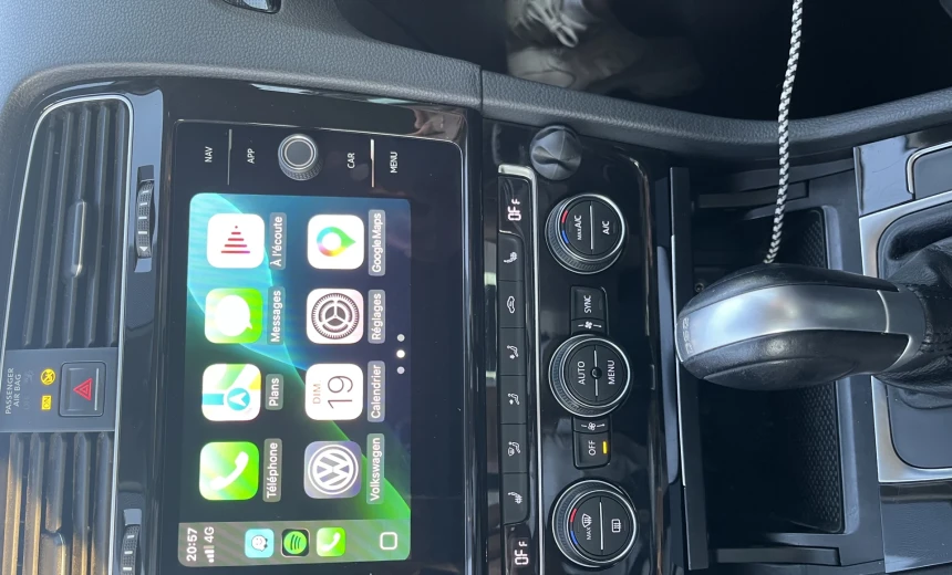 Volkswagen Golf 2018 Gasoline Automatic Image 5
