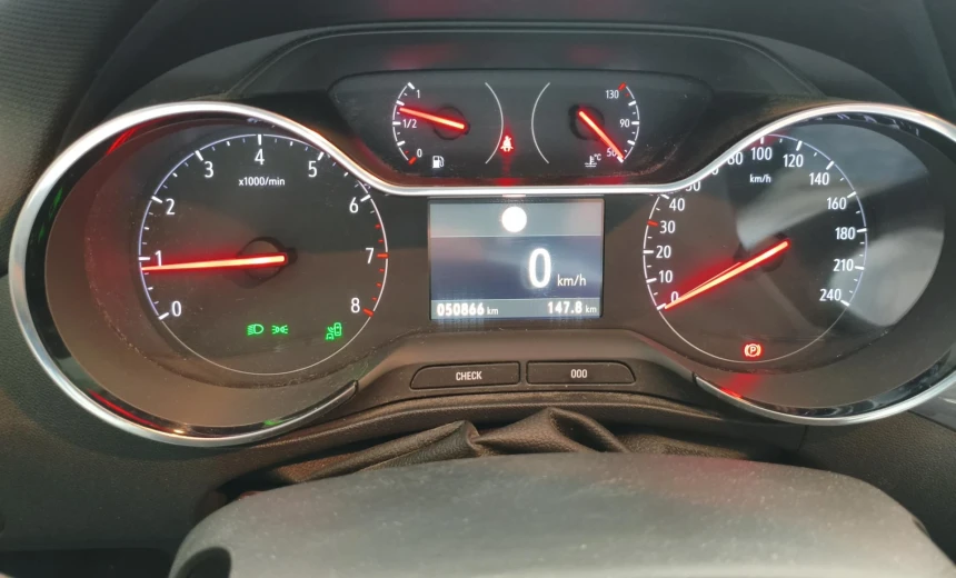 Opel Crossland X 2019 Gasoline Manual Image 8