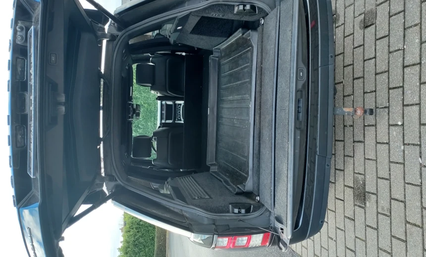 Land Rover Range Rover 2017 Diesel Automatic Image 14