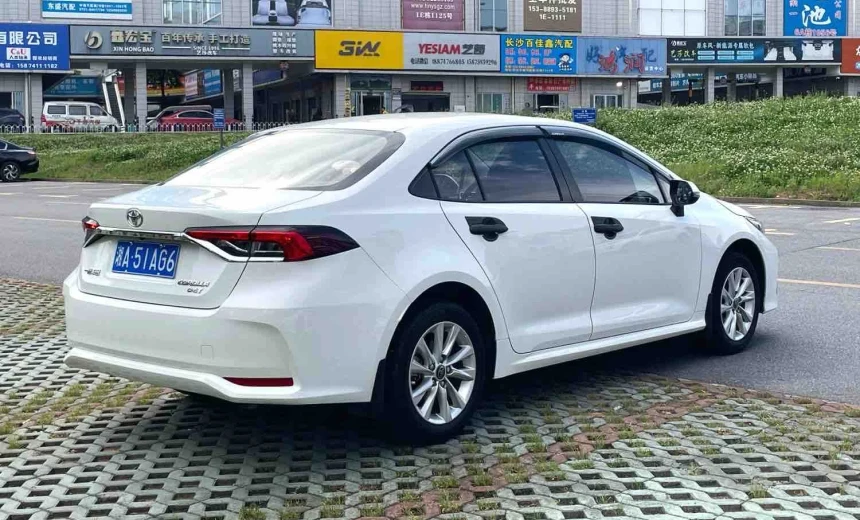 Toyota Corolla 2021 Gasoline Automatic Image 9