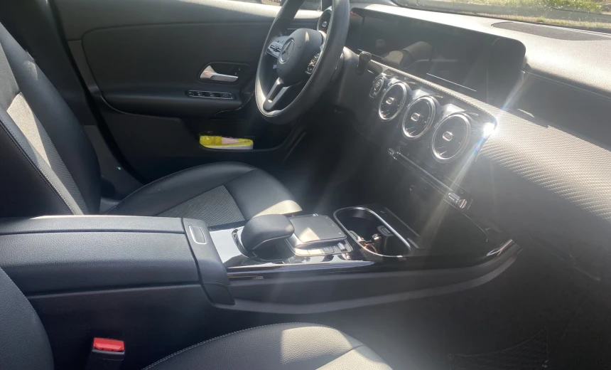 Mercedes-Benz CLA 180 2020 Hybrid Electric/Diesel Automatic Image 12