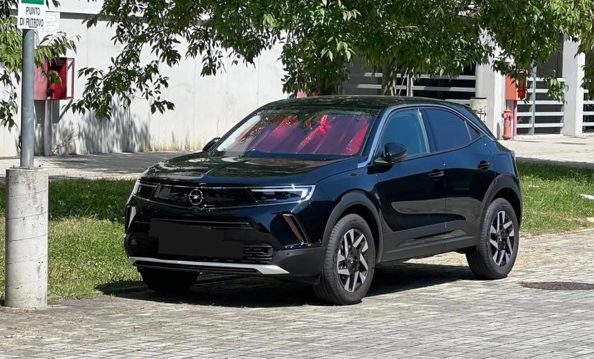 Opel Mokka 2023 Diesel Manual Image 2