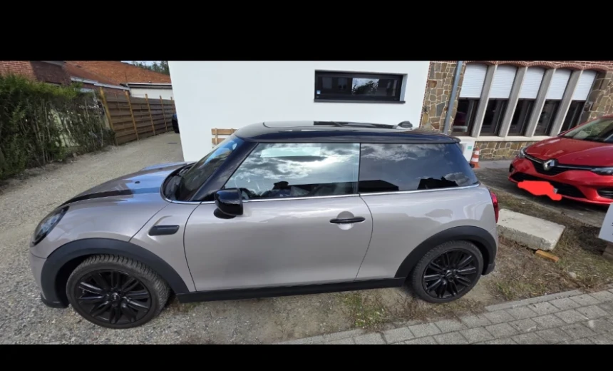 MINI Cooper 2022 Gasoline Automatic Image 1
