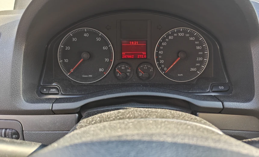 Volkswagen Golf 2006 Gasoline Manual Image 7