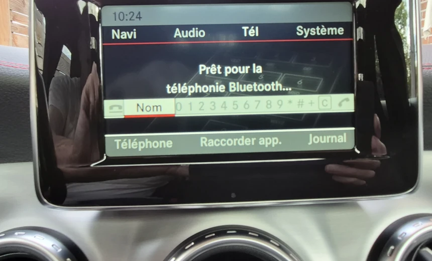 Mercedes-Benz GLA 200 2015 Diesel Manual Image 15