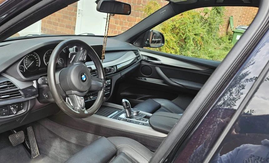 BMW X5 2018 Hybrid Electric/Gasoline Automatic Image 9
