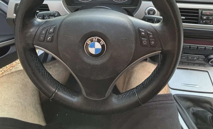 BMW 318 2009 Gasoline Manual Image 0