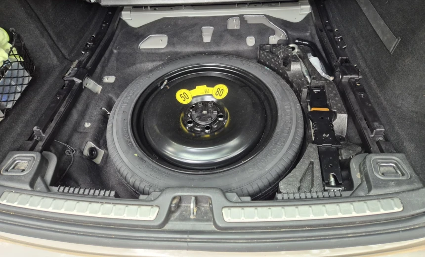 Volvo V60 2019 Diesel Automatic Image 17