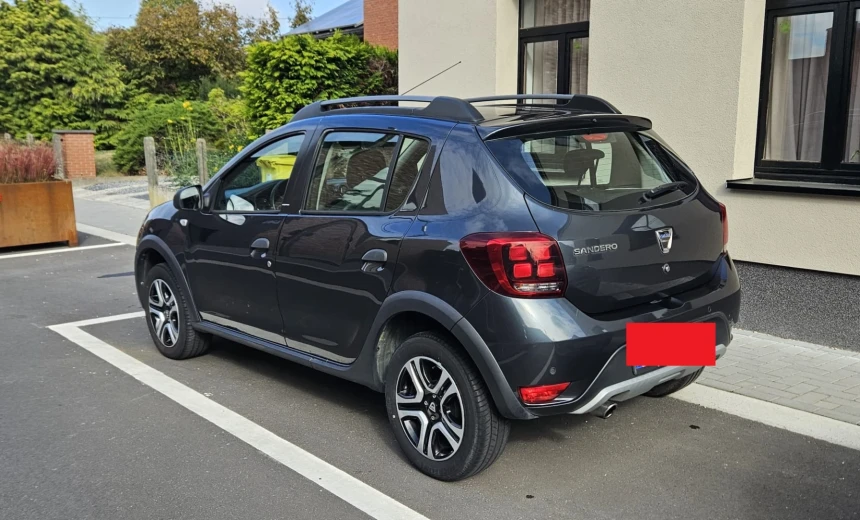 Dacia Sandero 2018 Gasoline Manual Image 3